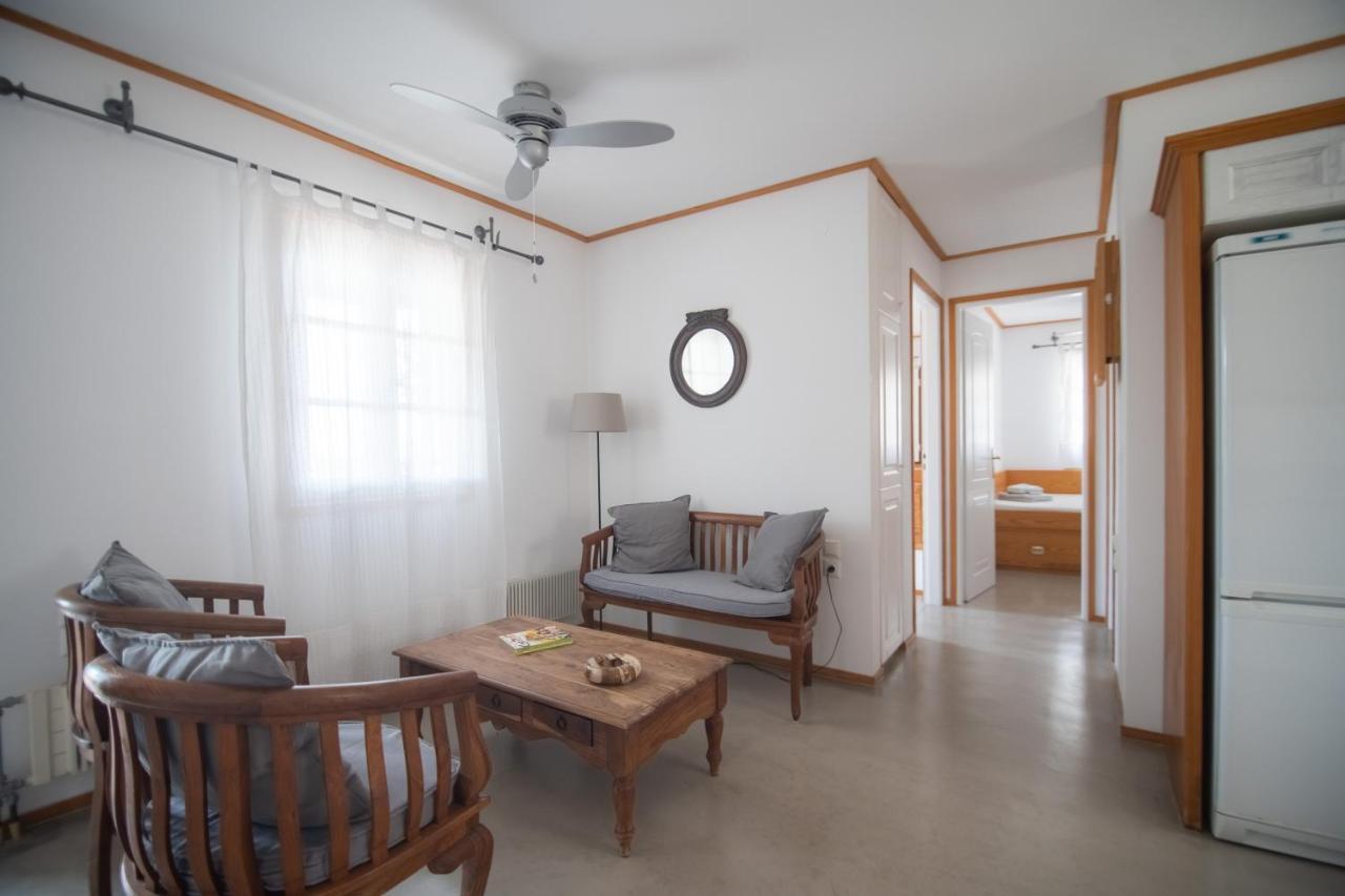 Lotos Beach Home Kini Exterior photo