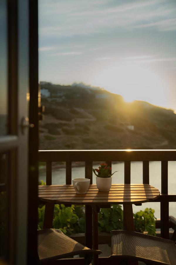 Lotos Beach Home Kini Exterior photo
