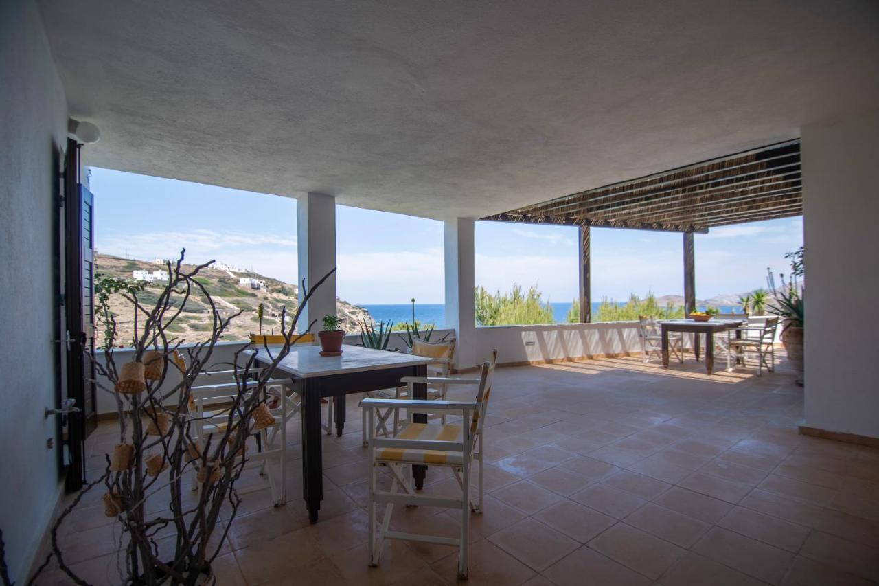 Lotos Beach Home Kini Exterior photo